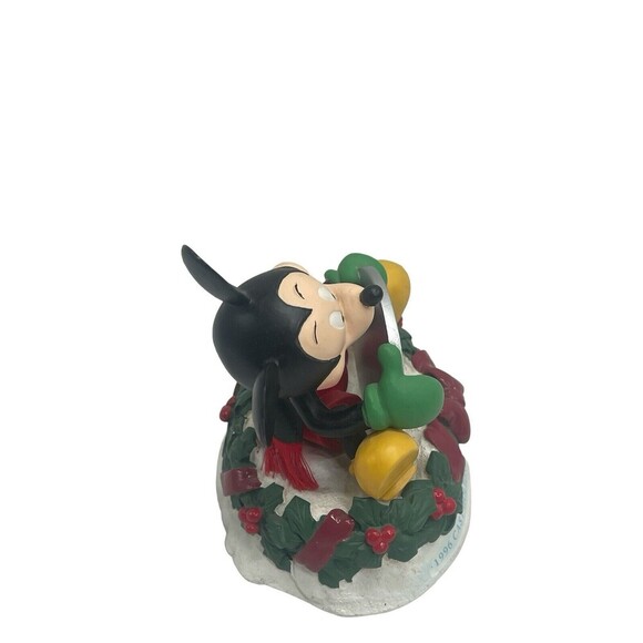 Walt Disney World Rare 1996 Cast Holiday Celebration 25 Years of Magic Mickey - Picture 5 of 15